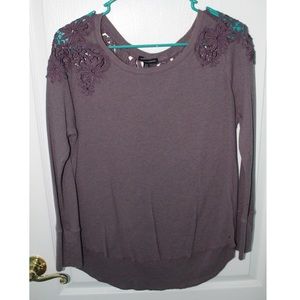 American Eagle Lace Henley